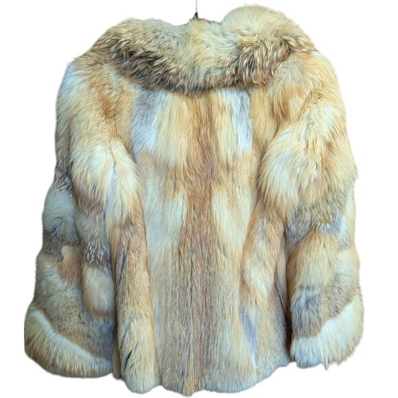Vintage Real Red Fox Fur Jacket – Western Furs Canada – Size Medium - Picture 5 of 9
